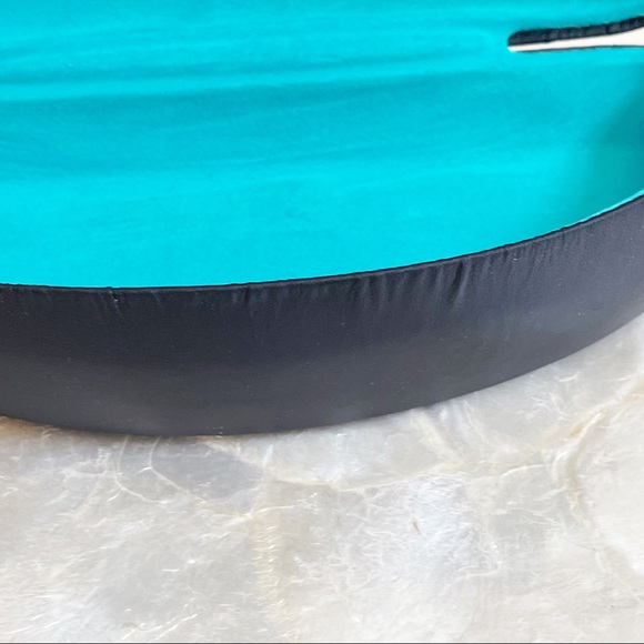 Ann Taylor Classic Black Rectangle Sunglasses with Case - Picture 11 of 15